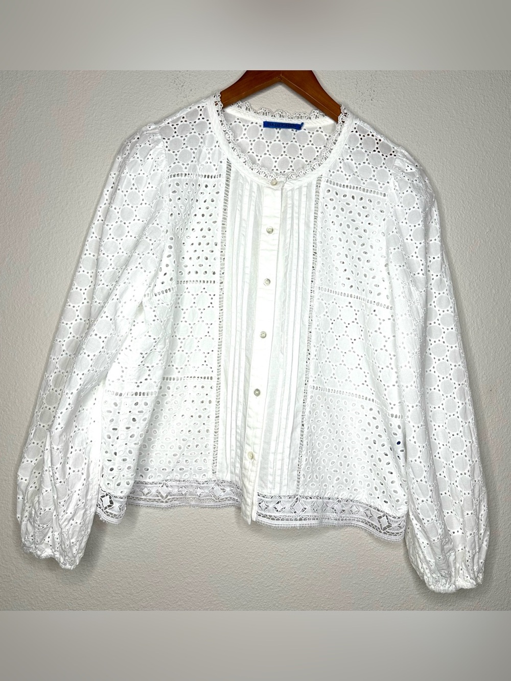 J.McLaughlin White Eyelet Lace Cotton Blouse L Pintuck Button Front Boho Cottage - Picture 2 of 11